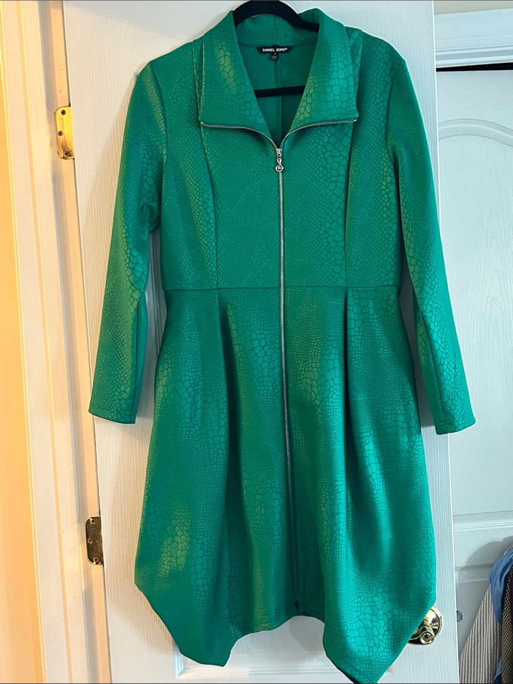NWOT Samuel Dong Emerald Green Textured Zip-Front Coat